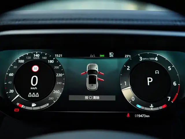 Land Rover Range Rover Sport — Фото автомобиля 23