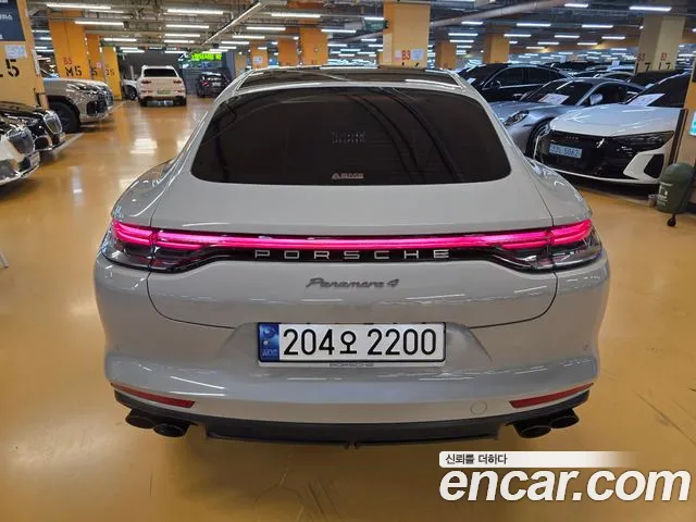 Porsche Panamera — Фото автомобиля 3