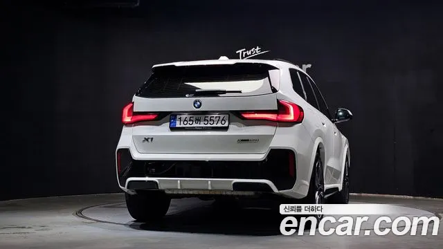 BMW X1 — Фото автомобиля 4