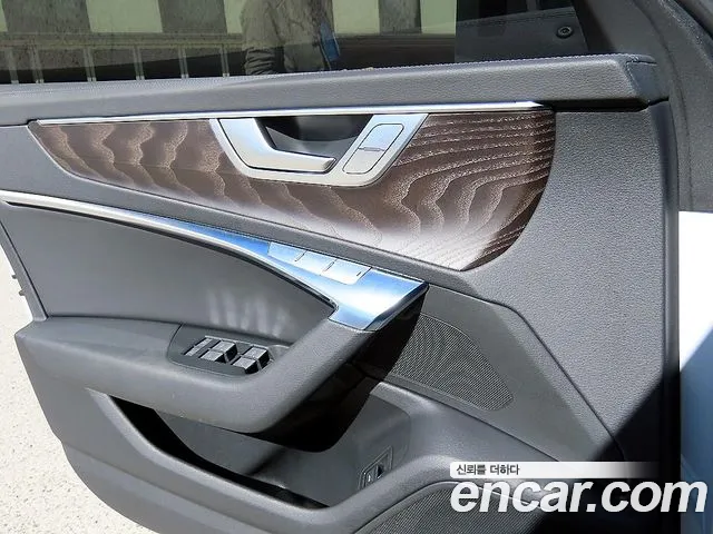 Audi A6 C8 — Фото автомобиля 12