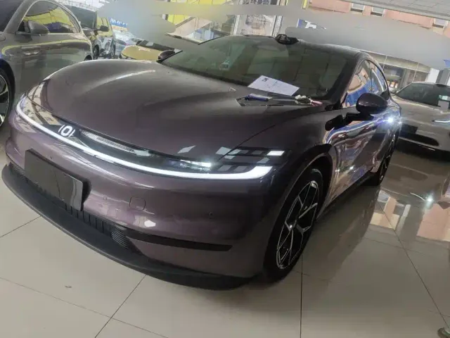 Фотография автомобиля — Changan Qiyuan A06