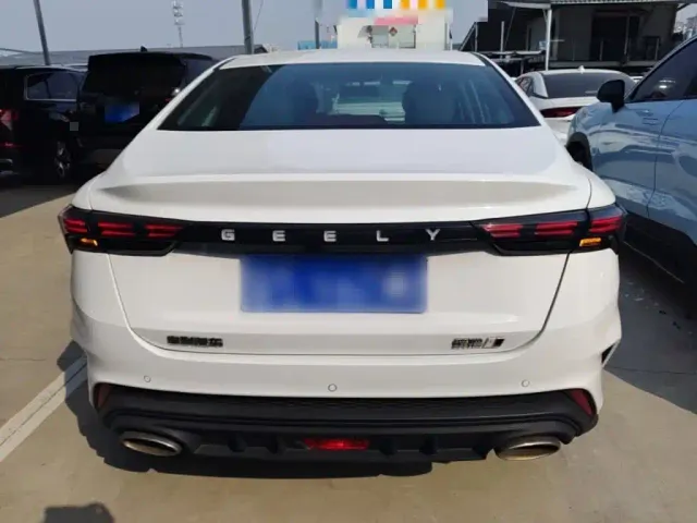 Geely Binrui — Фото автомобиля 5