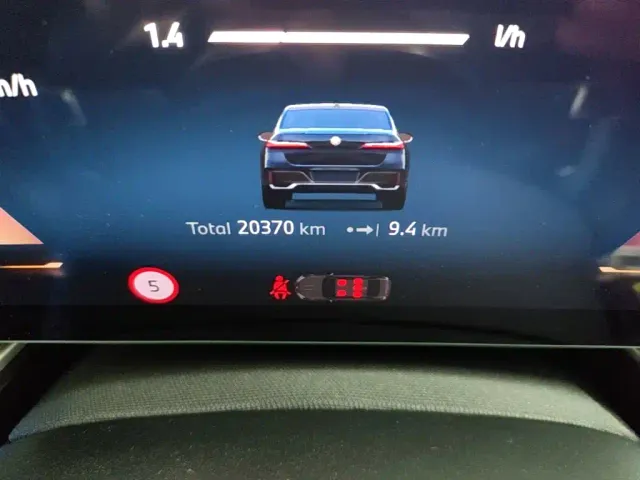 BMW 7 Series — Фото автомобиля 16