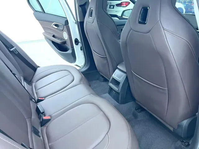 BMW 1 Series — Фото автомобиля 9