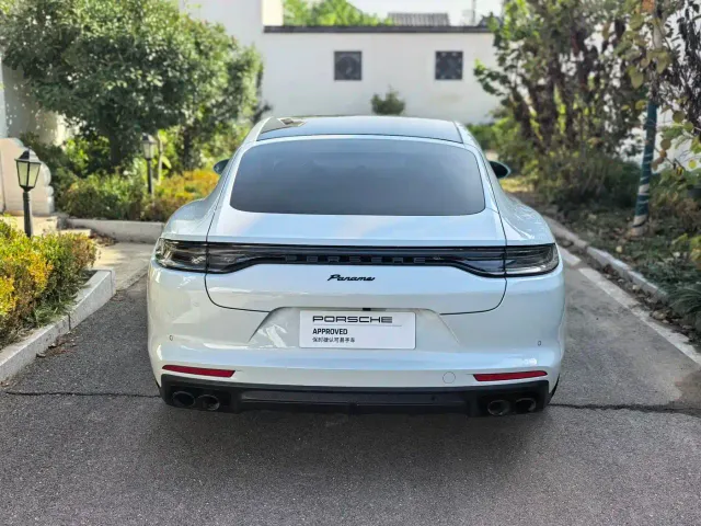 Porsche Panamera — Фото автомобиля 17