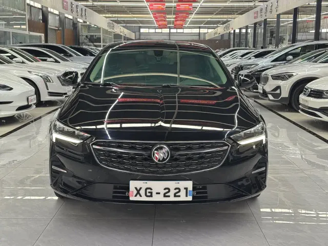 Buick Regal — Фото автомобиля 2