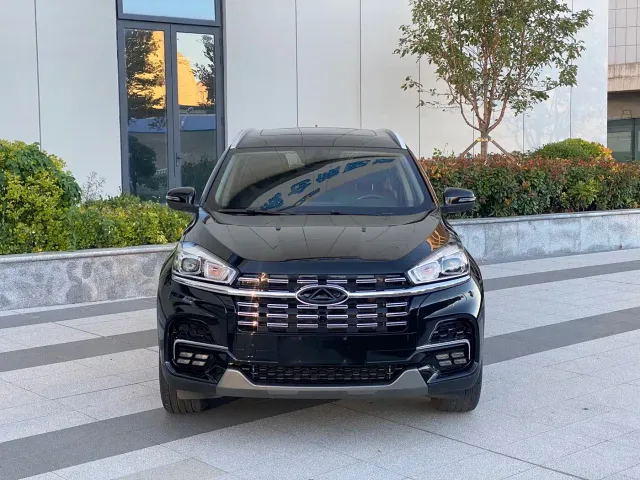 Chery Tiggo 8 — Фото автомобиля 2