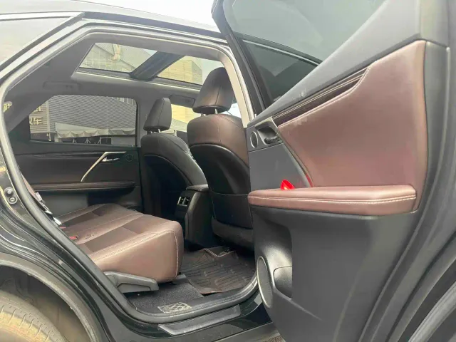 Lexus RX — Фото автомобиля 13