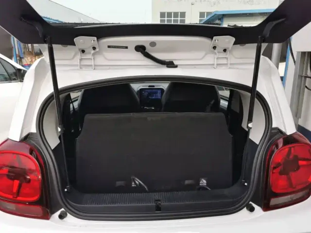 Roewe Clever — Фото автомобиля 18
