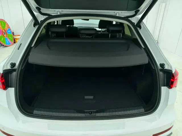 Audi Q3 — Фото автомобиля 13