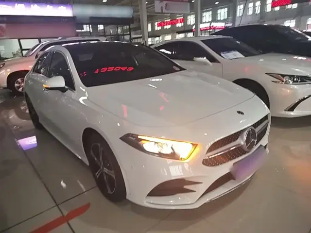 Mercedes-Benz A-Class — Фото автомобиля 3