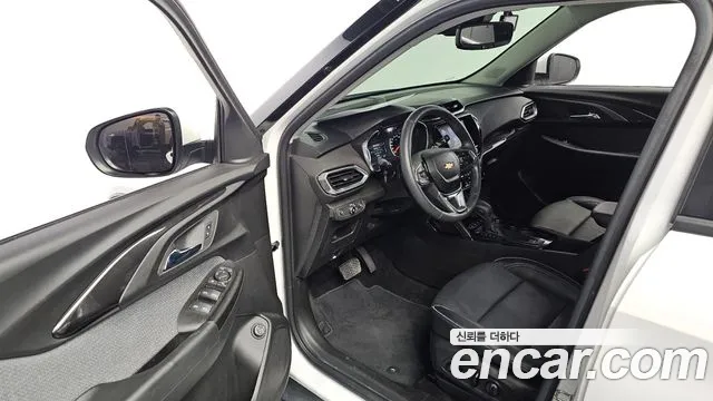 Chevrolet Trailblazer — Фото автомобиля 17