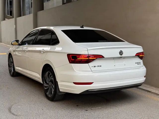 Volkswagen Sagitar — Фото автомобиля 4
