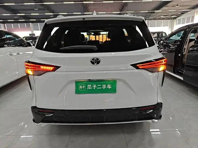 Toyota Granvia — Фото автомобиля 5