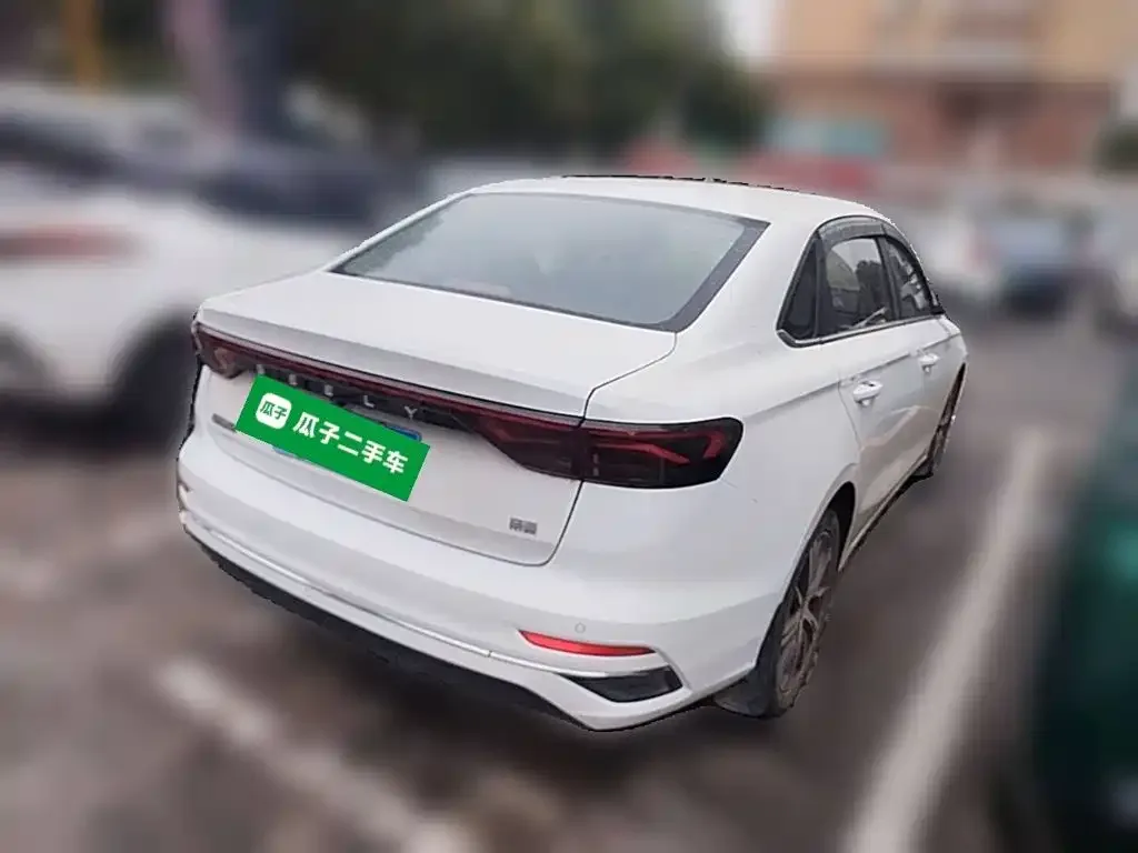 Geely Emgrand 2022 4th Generation 1.5L CVT Premium — Фото автомобиля 9