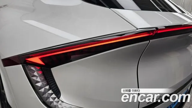 Kia EV6 — Фото автомобиля 21