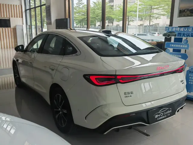 BYD Seal 06 New Energy 2025 DM-i Smart Drive Edition 120KM Luxury — Фото автомобиля 4