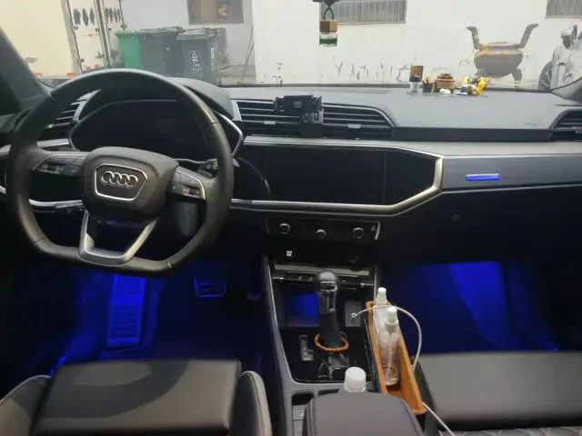Audi Q3 — Фото автомобиля 12