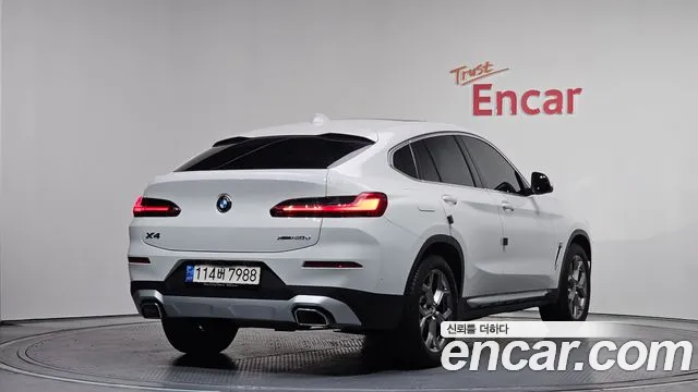 BMW X4 — Фото автомобиля 2