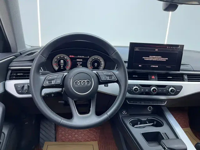 Audi A4L — Фото автомобиля 24