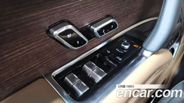 Land Rover Range Rover — Фото автомобиля 24