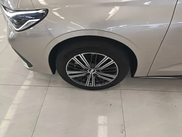 Geely Galaxy Stellar 6 — Фото автомобиля 21