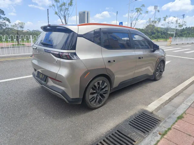 GAC Aion Y — Фото автомобиля 8