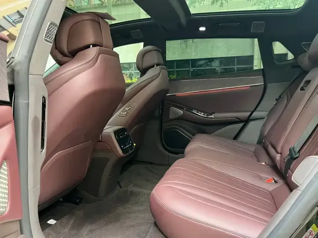 Denza Denza Z9GT 2024 Model 1100 AWD Pro Edition — Фото автомобиля 7