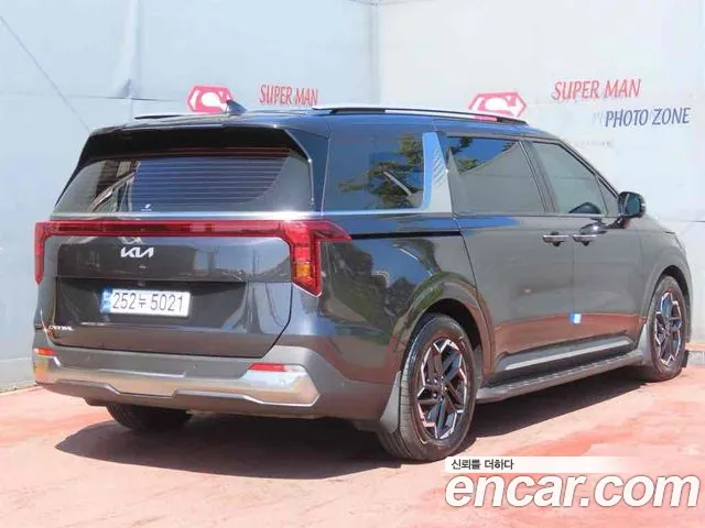 Kia Carnival 4th Gen — Фото автомобиля 4