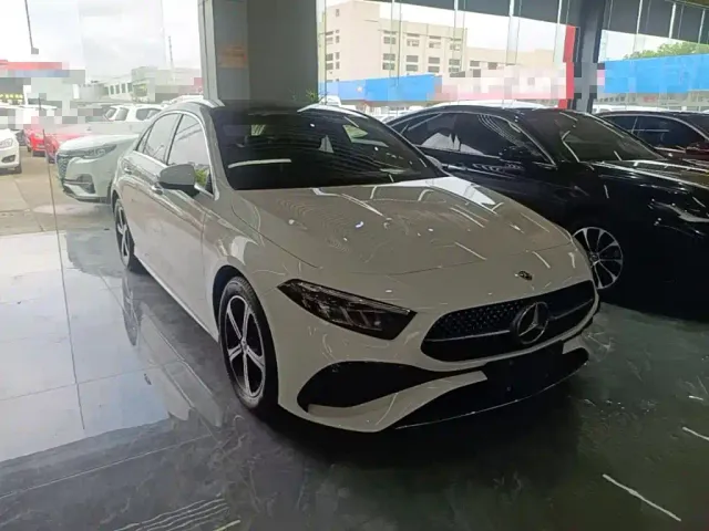 Mercedes-Benz A-Class — Фото автомобиля 3