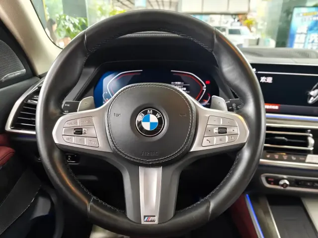 BMW X5 — Фото автомобиля 9