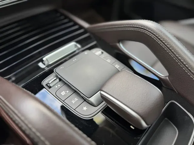 Mercedes-Benz GLE-Class — Фото автомобиля 13