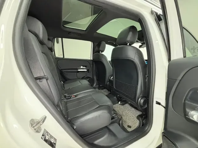 Mercedes-Benz GLB-Class — Фото автомобиля 19