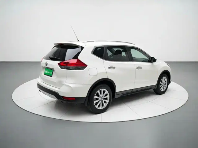 Nissan X-Trail — Фото автомобиля 6