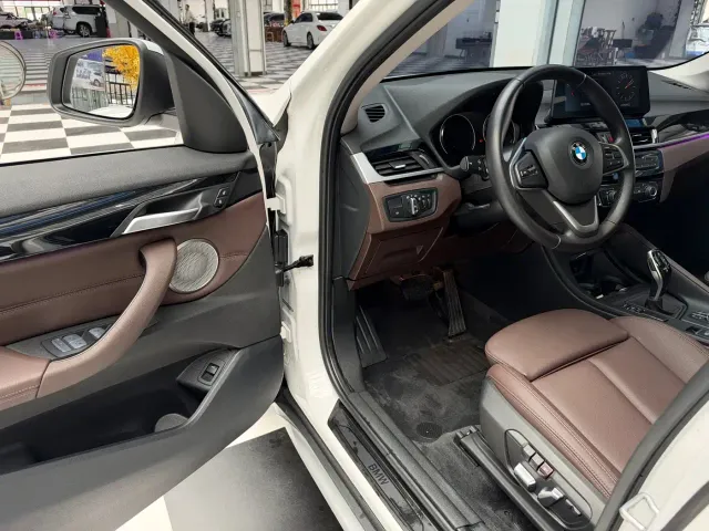 BMW X1 — Фото автомобиля 12