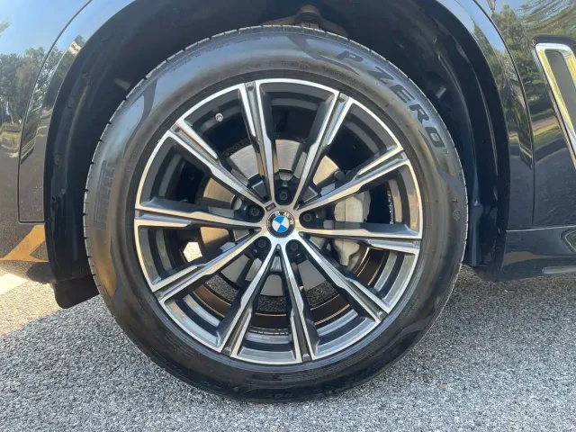 BMW X5 — Фото автомобиля 9
