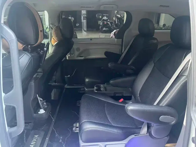 Toyota Granvia — Фото автомобиля 3