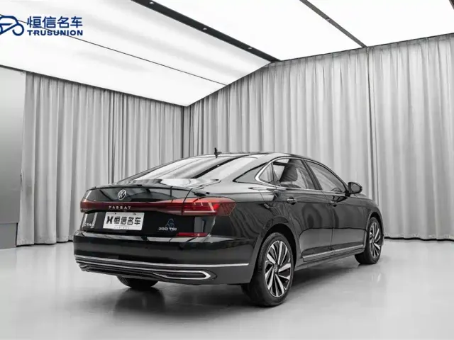 Volkswagen Passat — Фото автомобиля 5