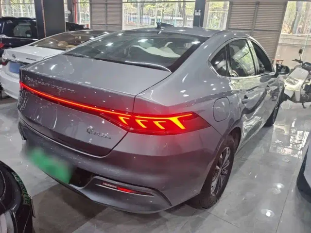 BYD Qin PLUS — Фото автомобиля 6