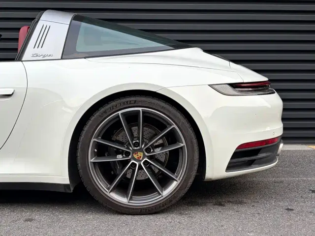 Porsche 911 — Фото автомобиля 5