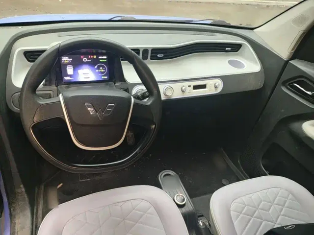 Wuling Hongguang Mini EV — Фото автомобиля 9