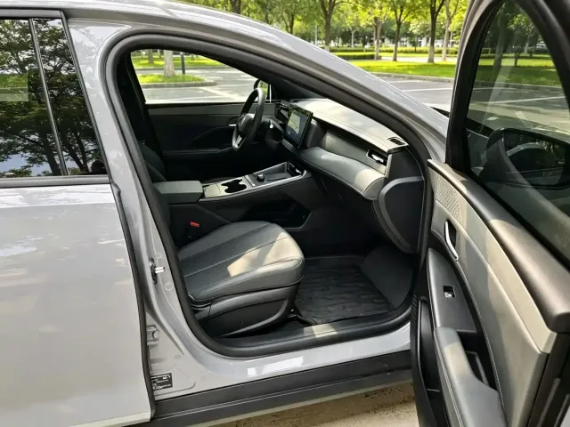 BYD Qin PLUS — Фото автомобиля 9