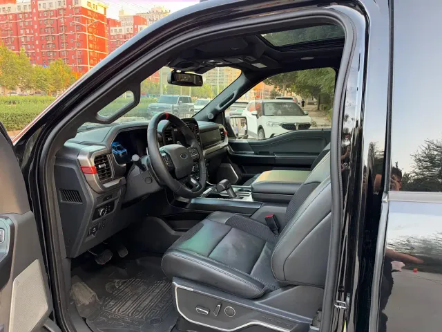 Ford F-150 Raptor — Фото автомобиля 7