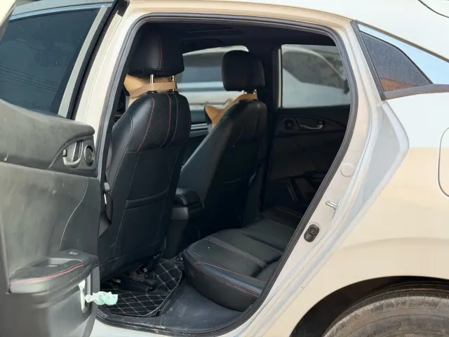 Honda Civic — Фото автомобиля 3