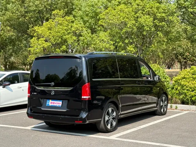 Mercedes-Benz V-Class — Фото автомобиля 5