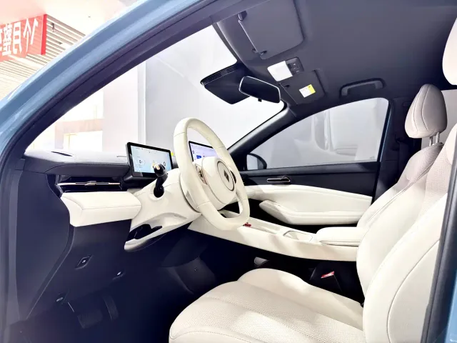 Baojun Yunhai — Фото автомобиля 10