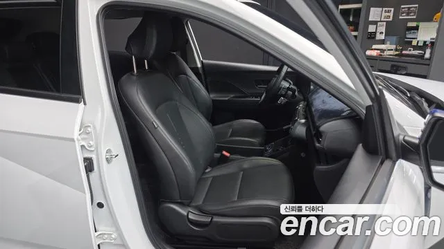 Hyundai Kona — Фото автомобиля 17