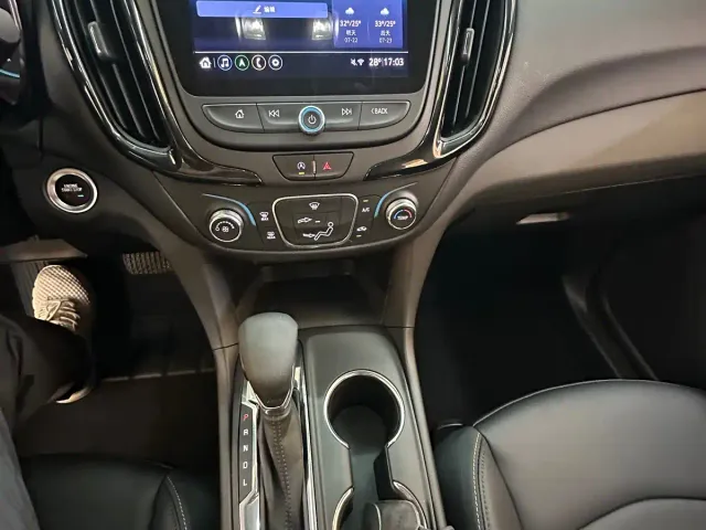 Chevrolet Equinox — Фото автомобиля 15