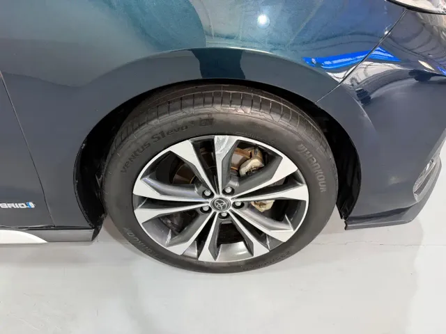 Toyota Granvia — Фото автомобиля 16