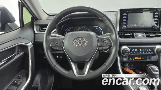 Toyota RAV4 5th Gen — Фото автомобиля 19